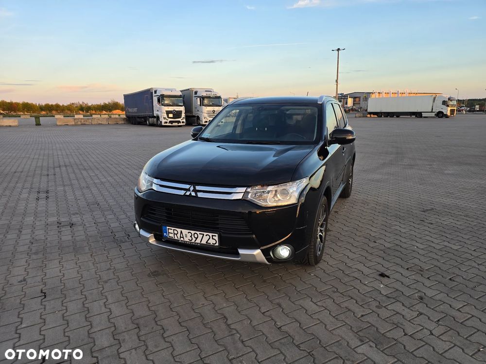 Mitsubishi Outlander 2.2 DID Intense + 4WD - 3
