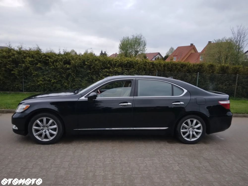 Lexus LS 460 Prestige - 4