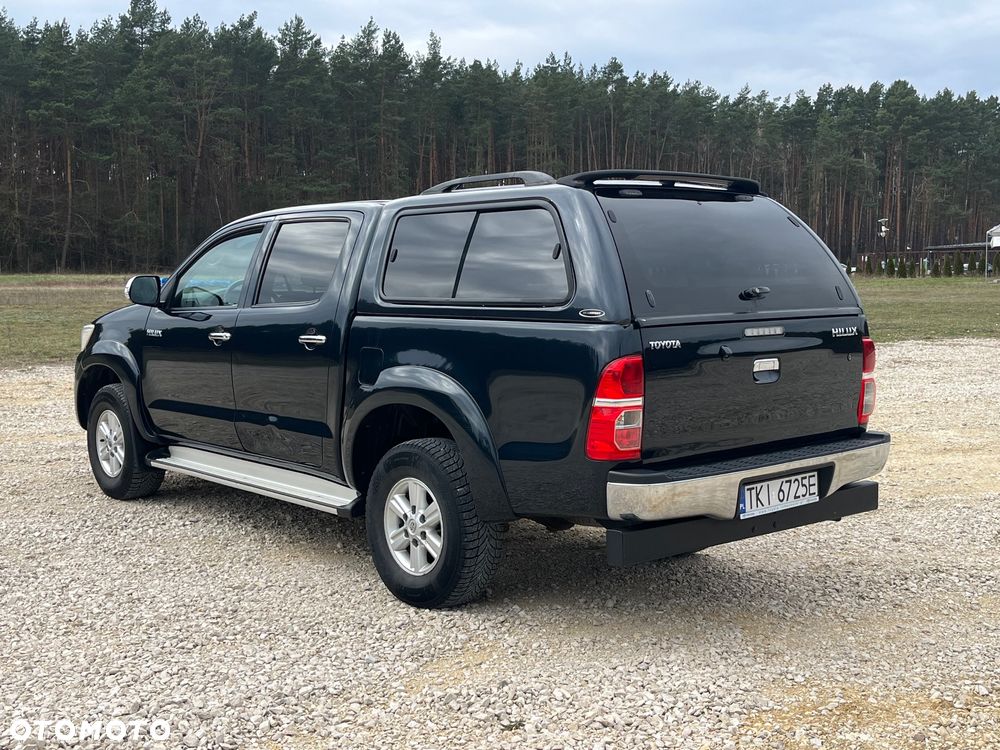 Toyota Hilux 4x4 Double Cab - 2