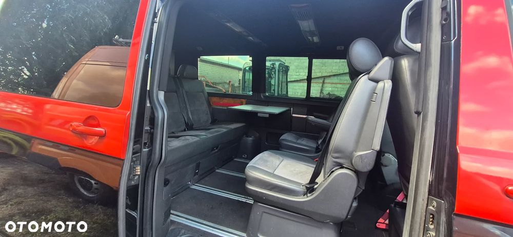 Volkswagen Caravelle - 6
