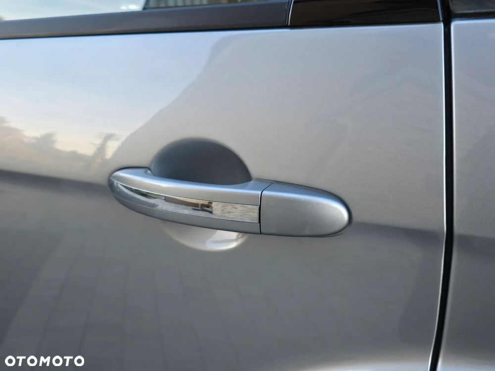 Ford S-Max 2.0 Titanium - 19