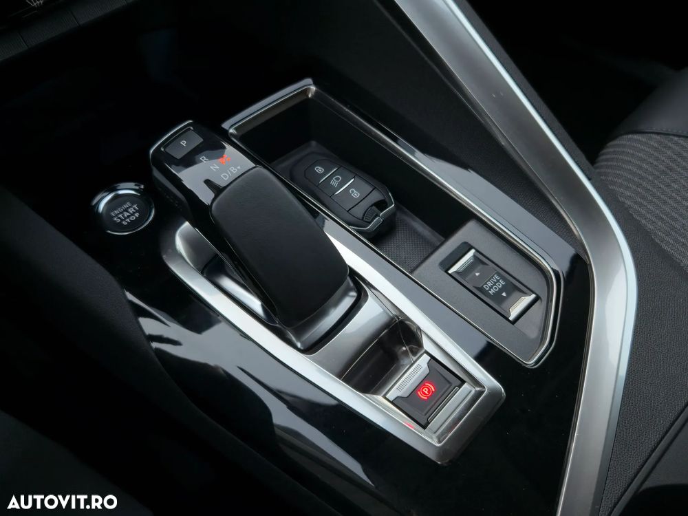 Peugeot 3008 225 e-EAT8 Allure Pack - 10