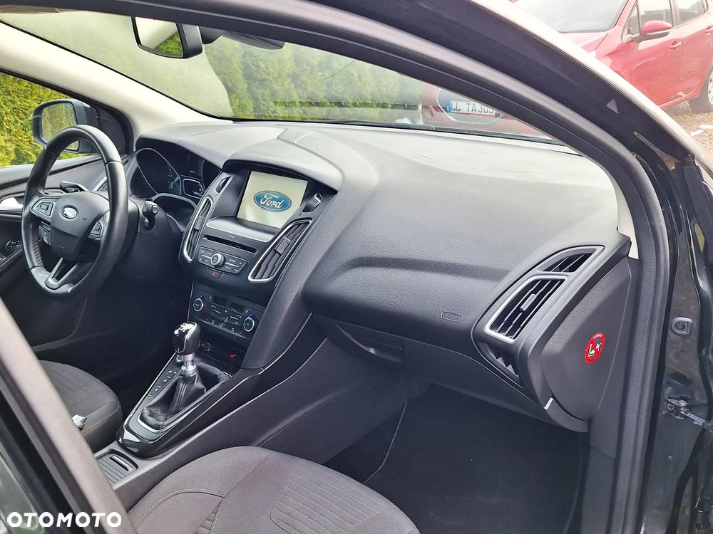 Ford Focus 1.5 TDCi DPF Start-Stopp-System Titanium - 5