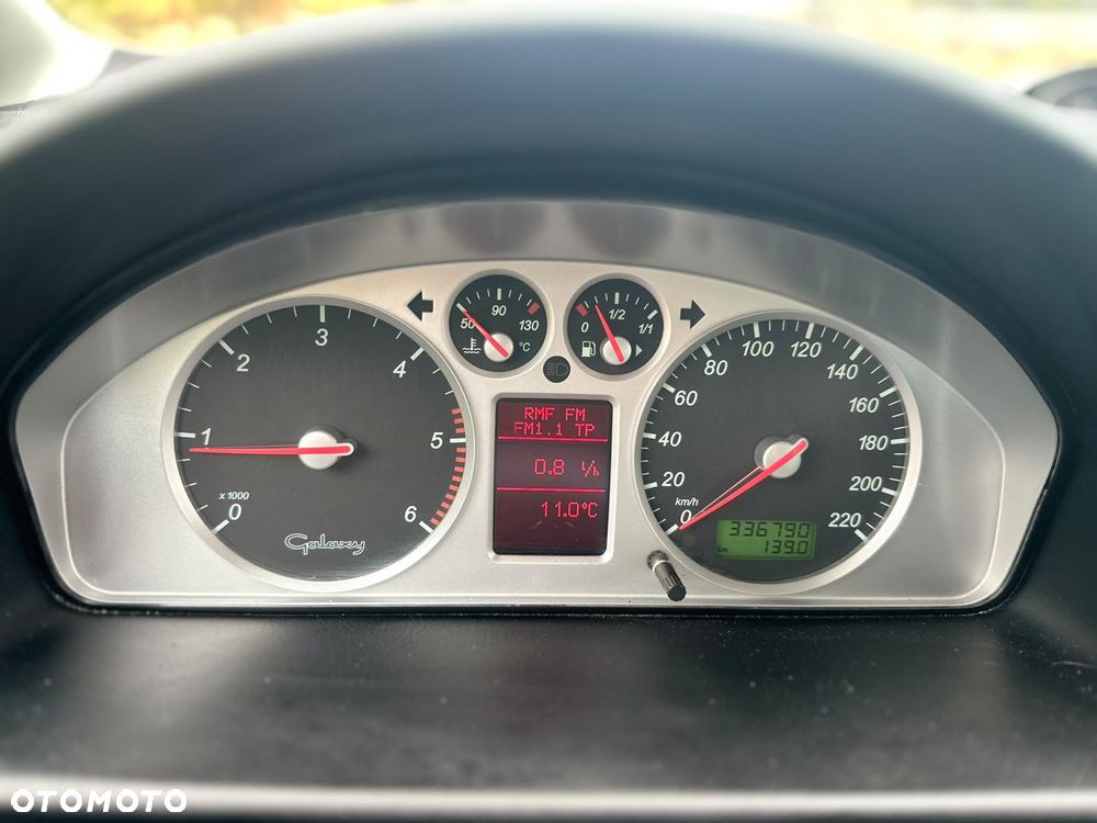 Ford Galaxy - 7