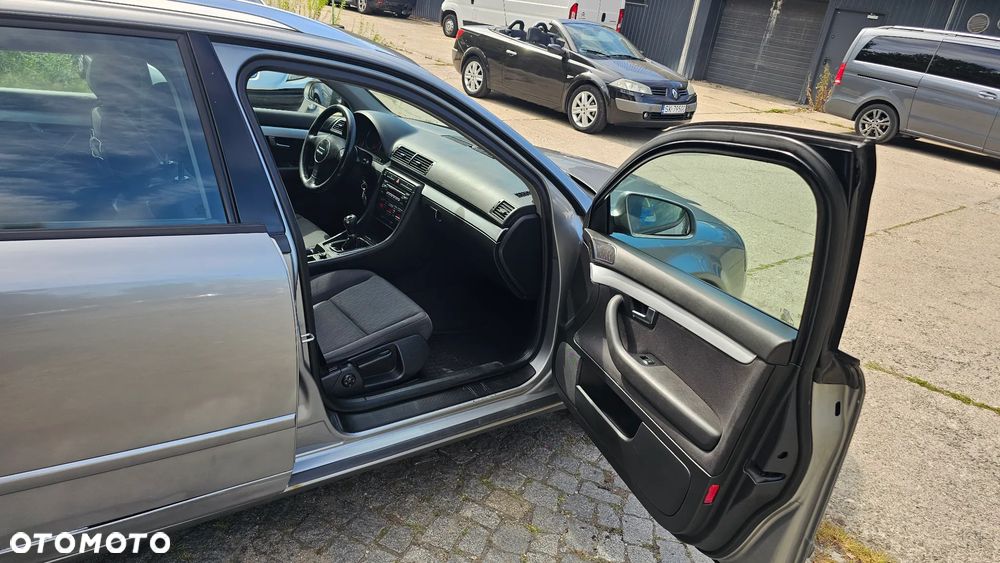 Audi A4 Avant - 15