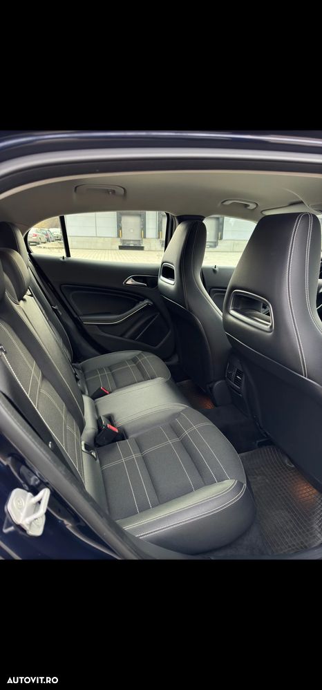 Mercedes-Benz GLA 220 CDI 4Matic 7G-DCT - 9