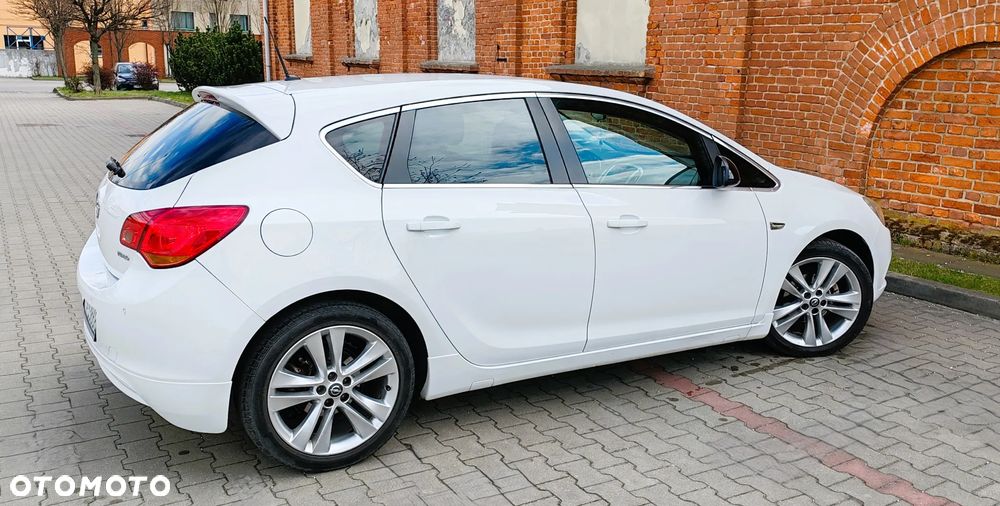 Opel Astra 1.4 Turbo Sport - 23
