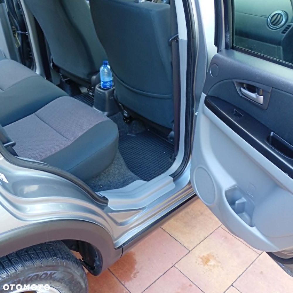 Suzuki SX4 - 8