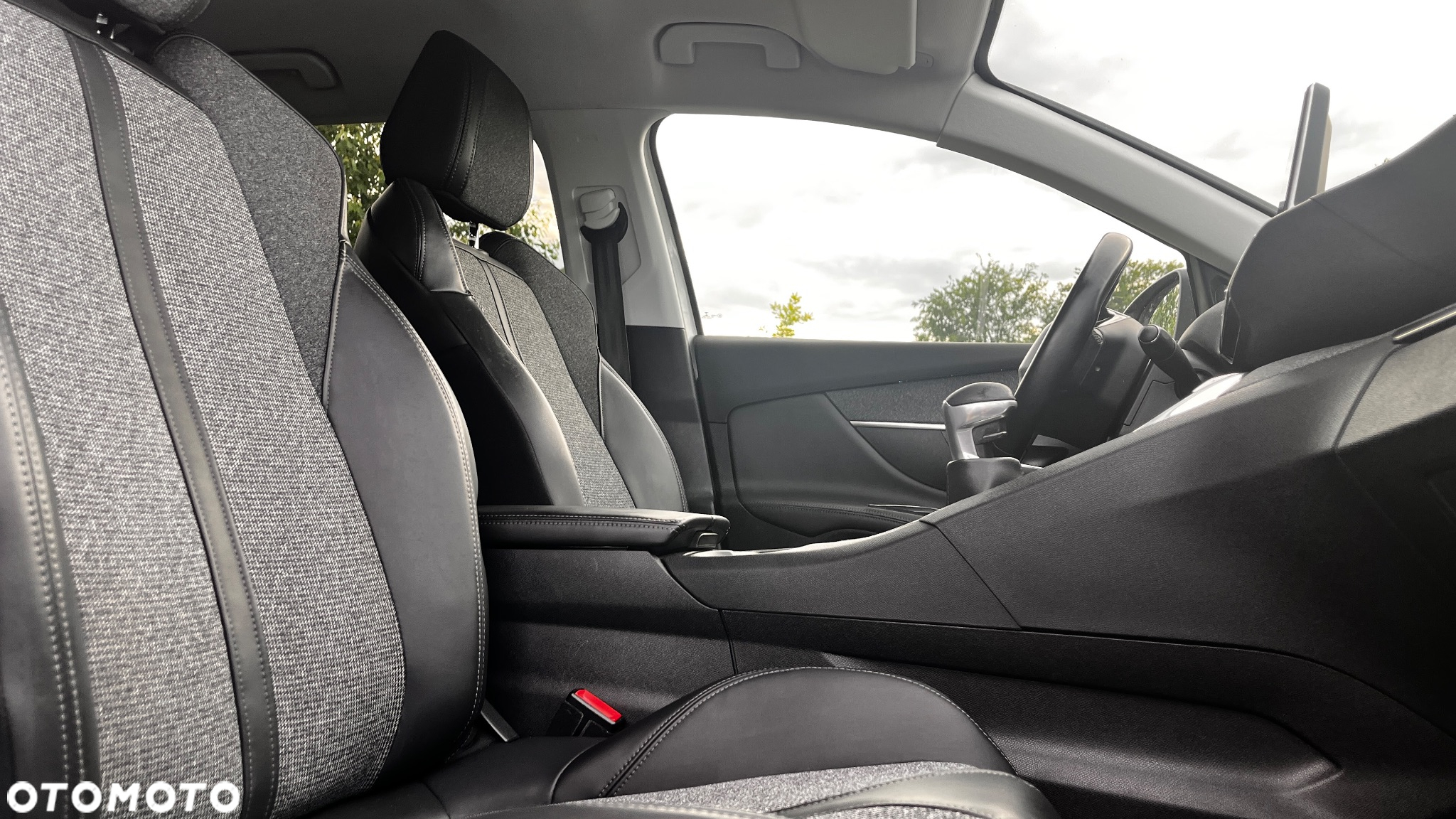 Peugeot 5008 HDI 115 Allure - 28