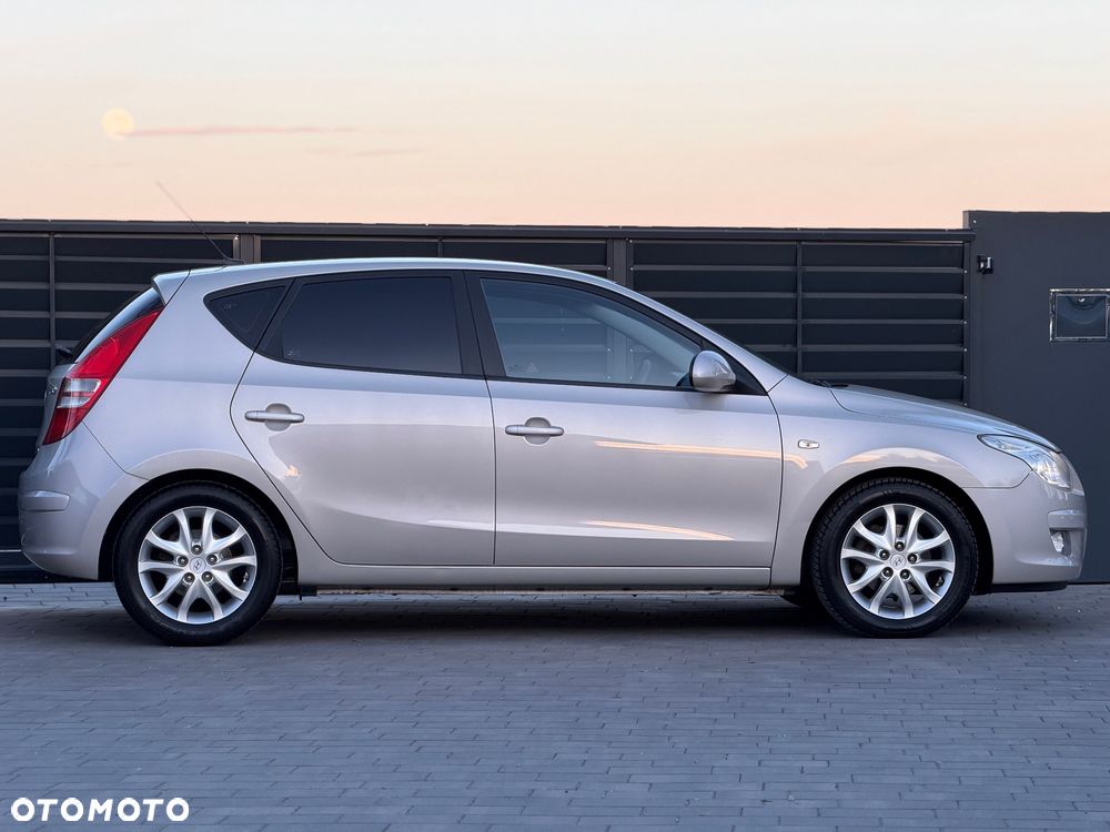 Hyundai i30 1.6 CRDi Premium - 6