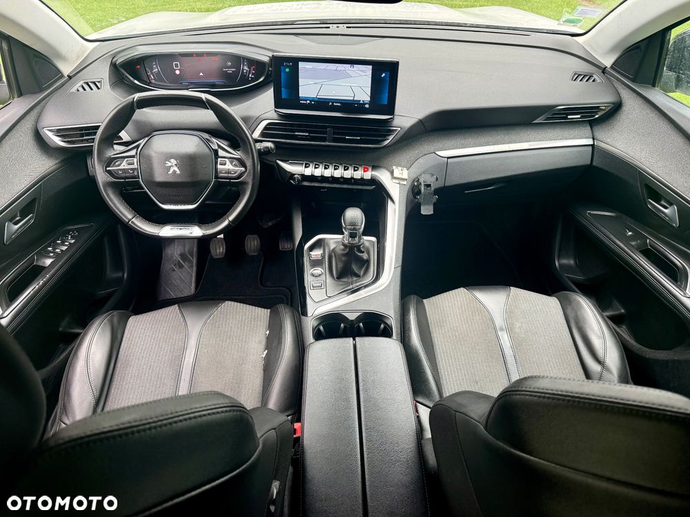 Peugeot 3008 PureTech 130 Stop & Start GPF Allure - 16