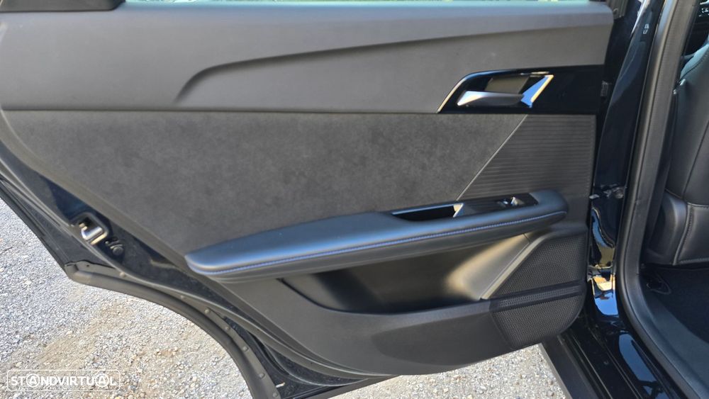 MG MG4 64 kWh Luxury - 49