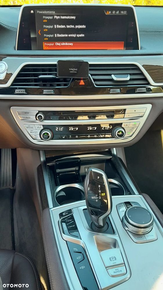 BMW Seria 7 - 24