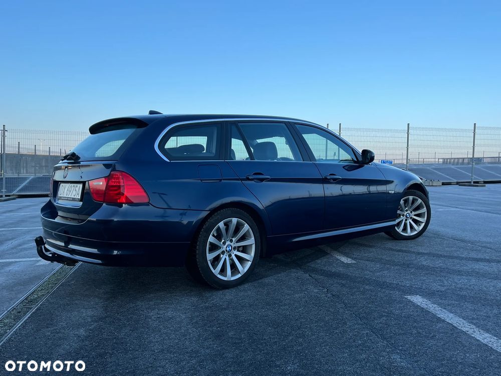 BMW Seria 3 330d DPF Edition Lifestyle - 9