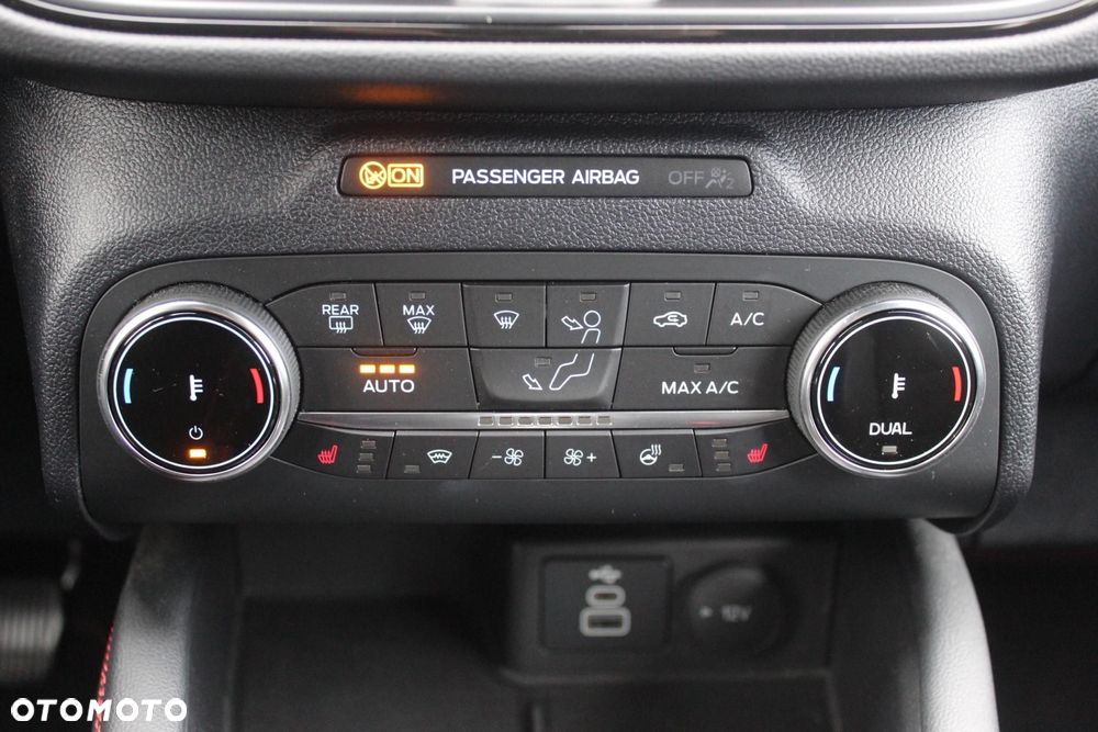Ford Kuga - 13