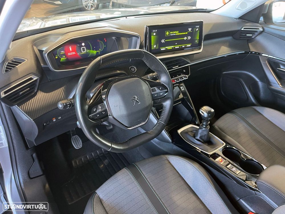 Peugeot 2008 1.2 PureTech Allure - 9