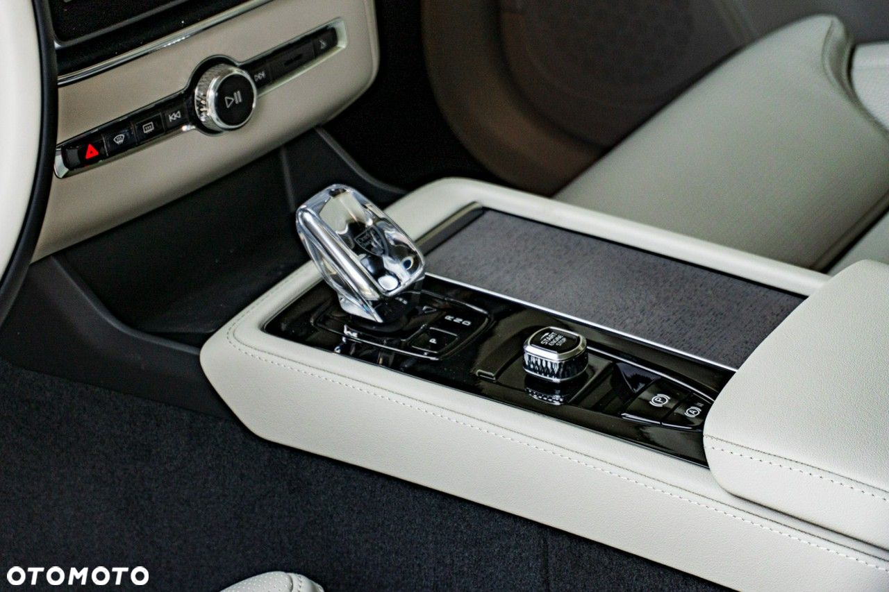 Volvo XC 90 - 15
