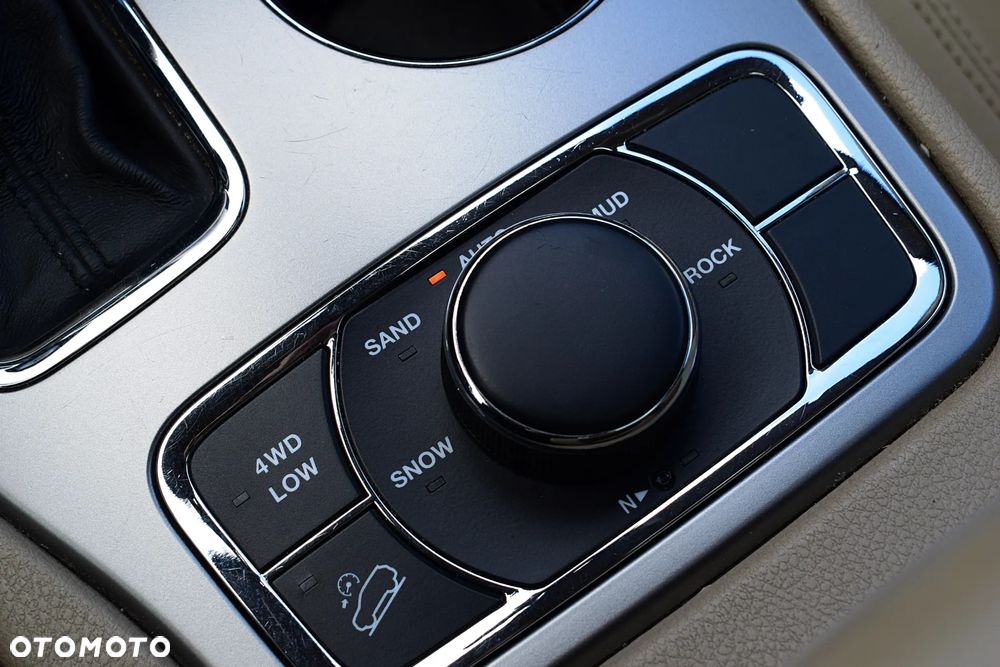 Jeep Grand Cherokee 3.6 V6 Limited - 21