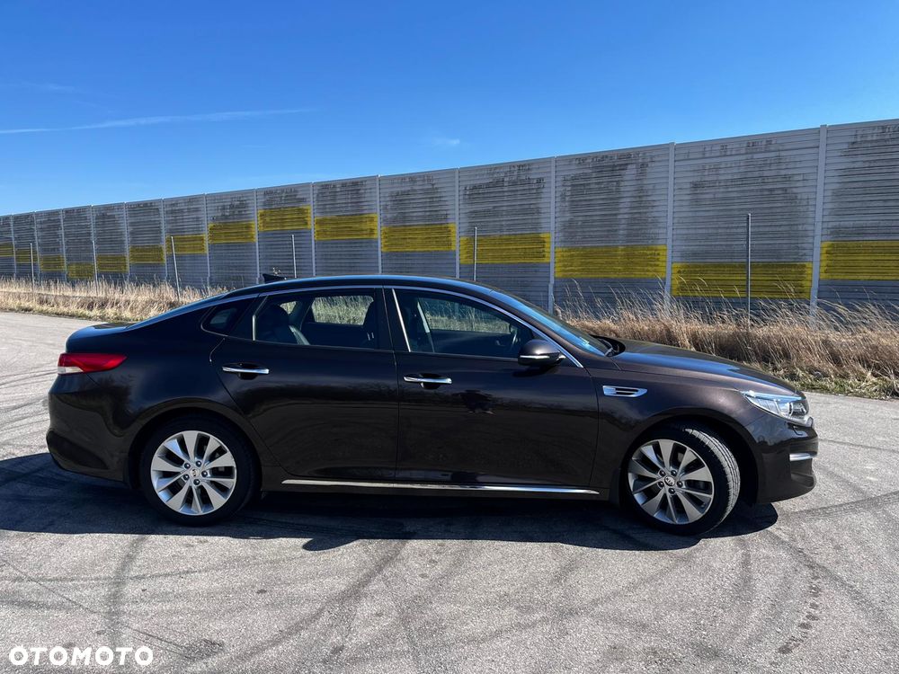 Kia Optima 2.0 XL - 7