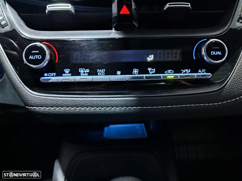 Toyota Corolla Touring Sports 1.8 Hybrid Comfort+P.Sport - 16