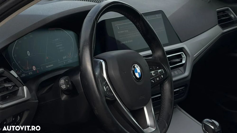 BMW Seria 3 320i Aut. Sport Line - 8