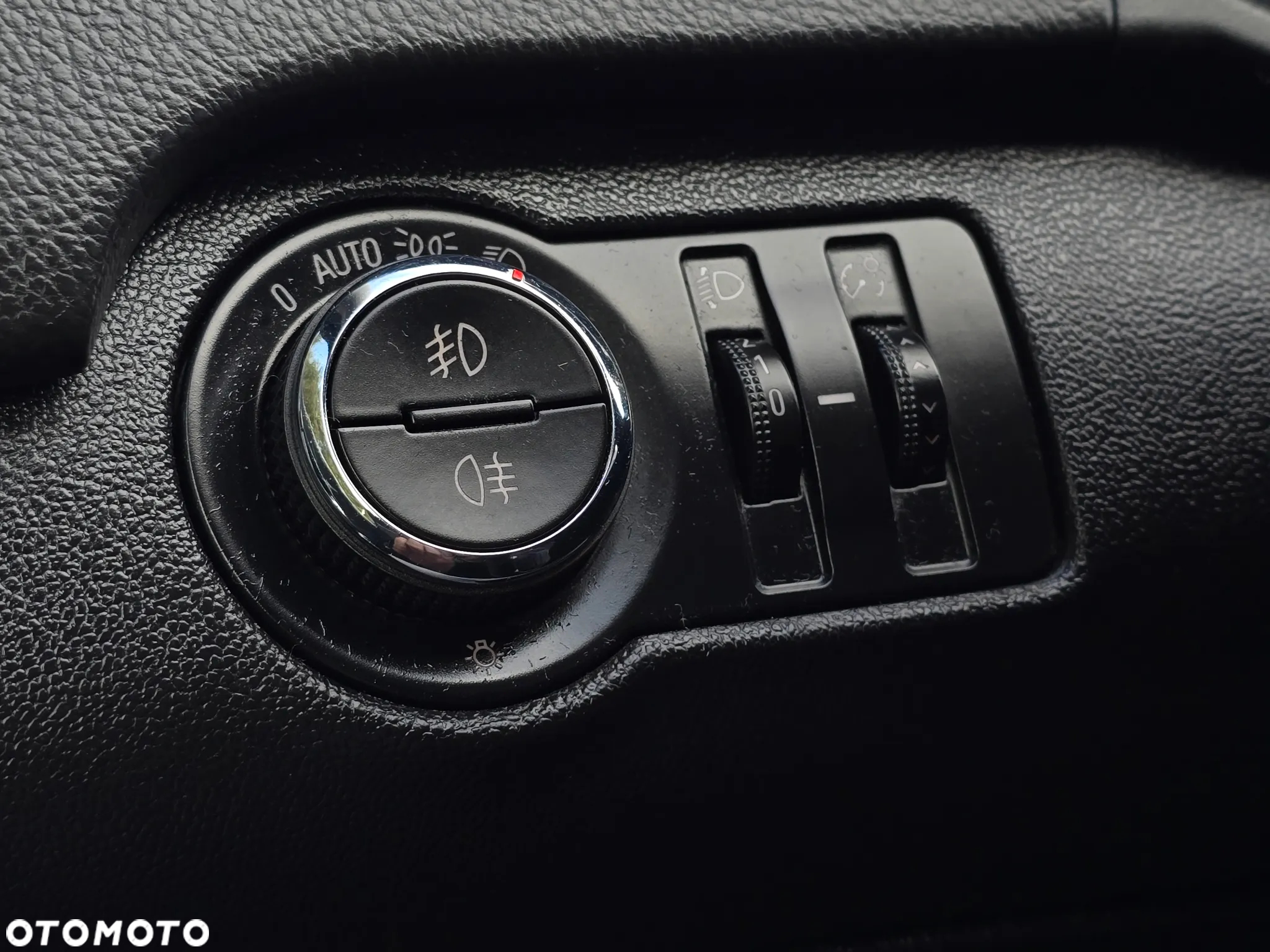 Opel Insignia 2.0 CDTI Cosmo - 31