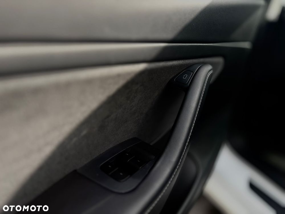 Tesla Model 3 ver-premium-langstreckenbatterie-awd-dual-motor - 16