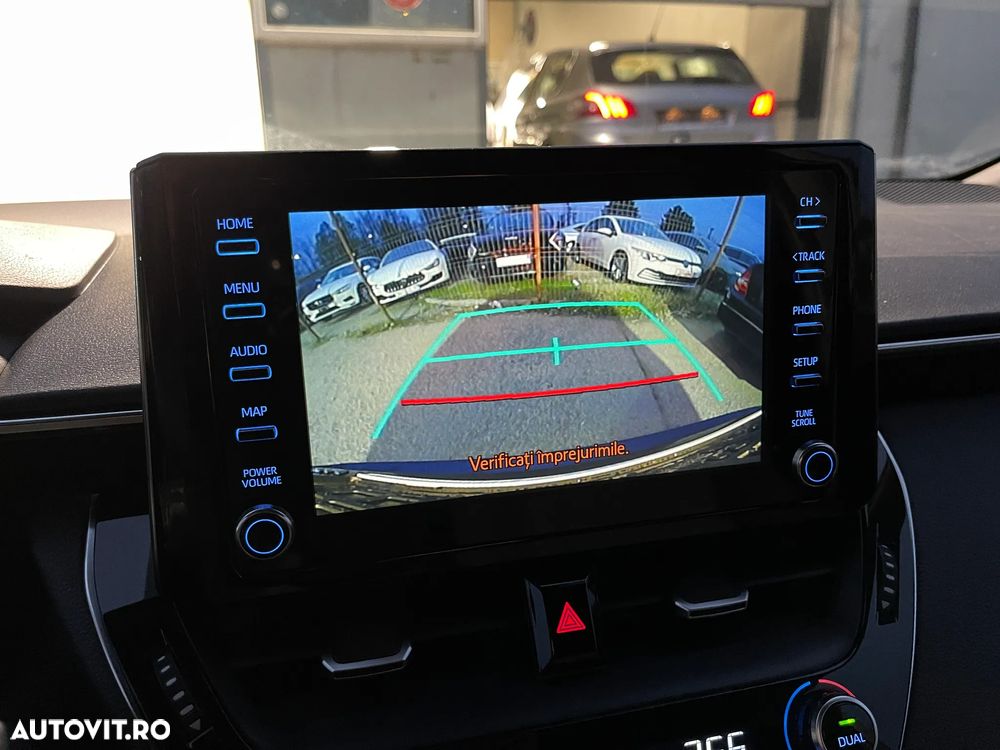 Toyota Corolla 1.8 Hybrid Comfort - 13