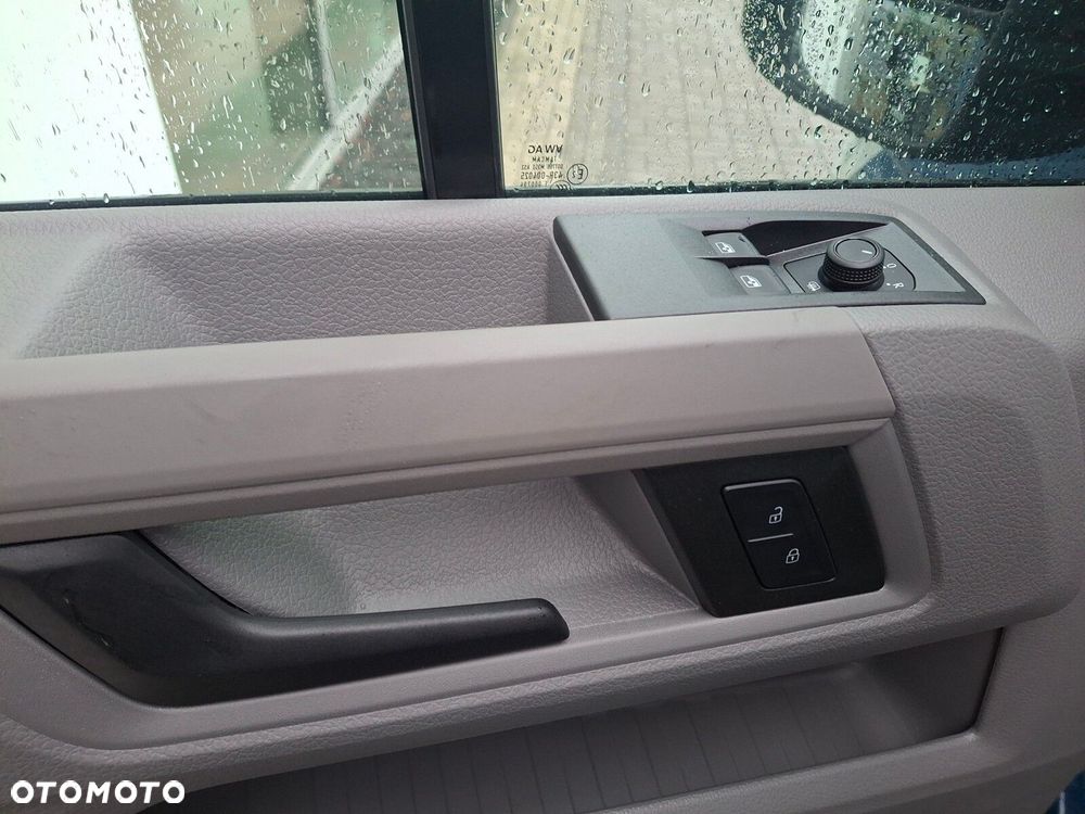 Volkswagen Crafter Skrzyniowy - 9
