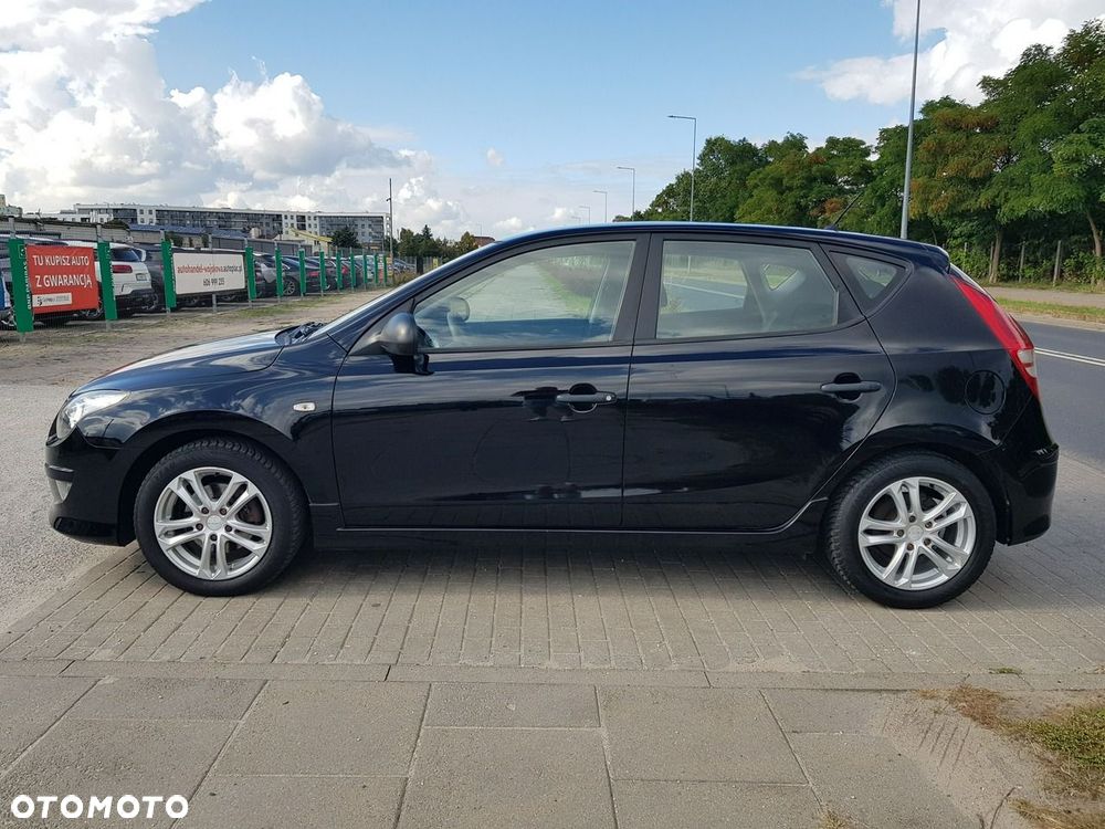 Hyundai i30 1.4 FIFA WM Edition - 8