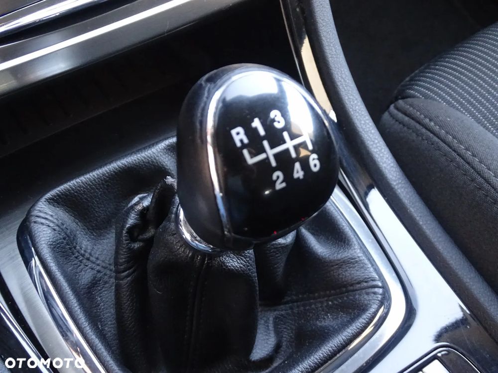 Ford Mondeo 2.0 TDCi Ghia X - 31