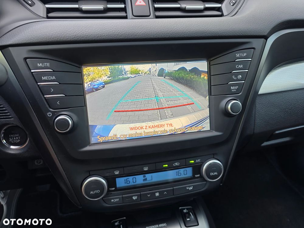 Toyota Avensis - 33