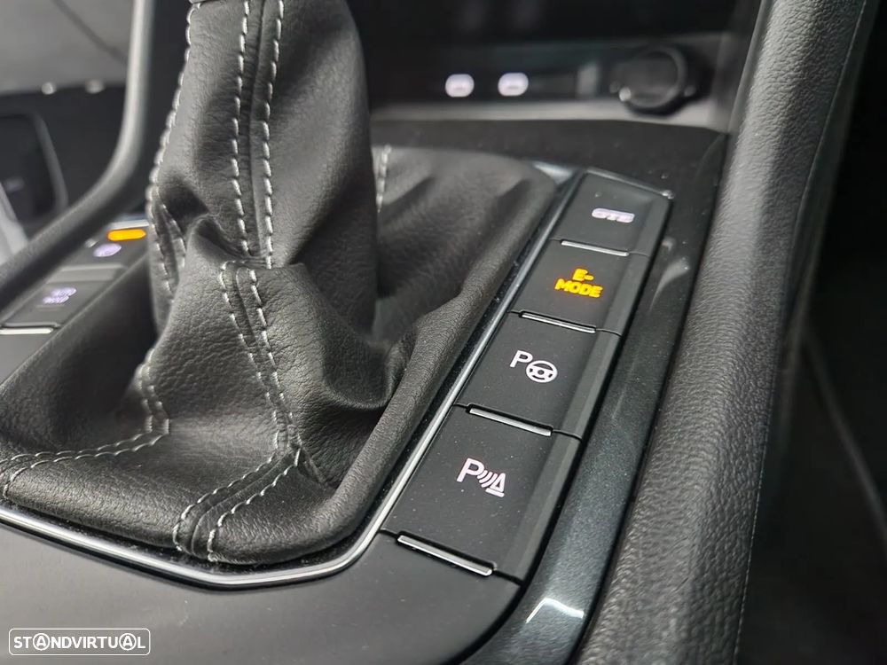 VW Tiguan 1.4 TSI eHybrid R-Line DSG - 18