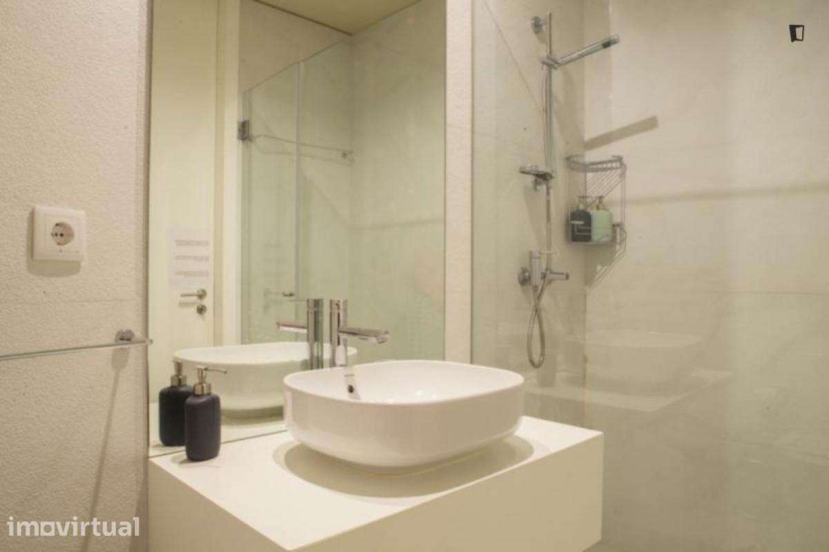 Quarto - localizado em Cedofeita Porto - Grande imagem: 2/13