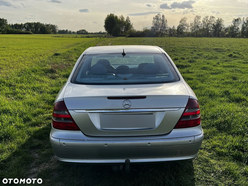 Mercedes-Benz Klasa E 320 CDI T Avantgarde - 5