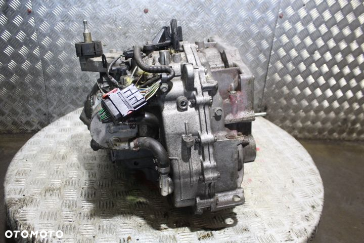 SKRZYNIA BIEGÓW AUTOMAT RENAULT LAGUNA III 2.0 - 4