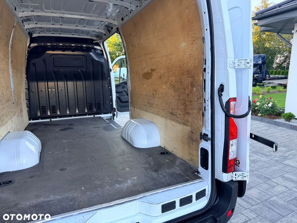 Opel Movano - 16