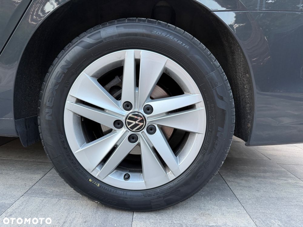 Volkswagen Golf 2.0 TDI Life - 16