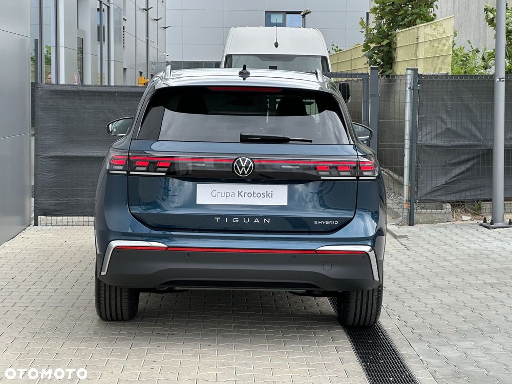 Volkswagen Tiguan - 8