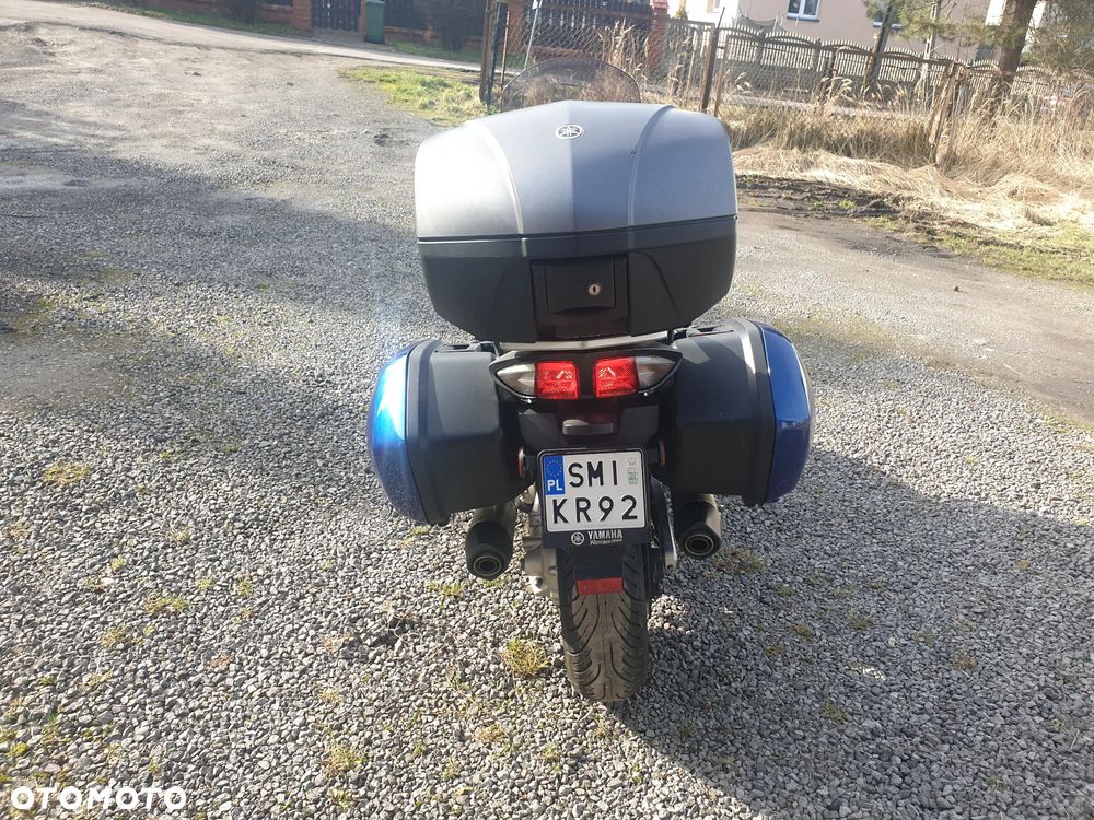 Yamaha FJR - 4