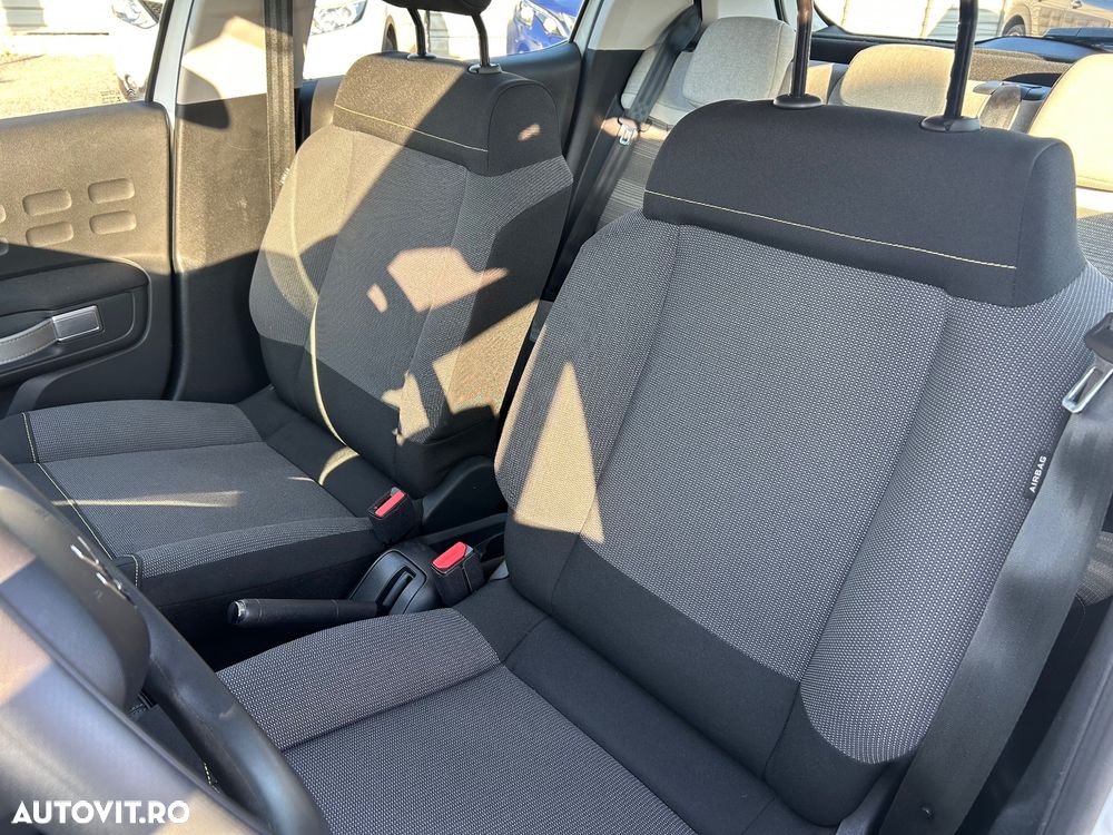 Citroën C3 BlueHDi 100 S&S FEEL - 13