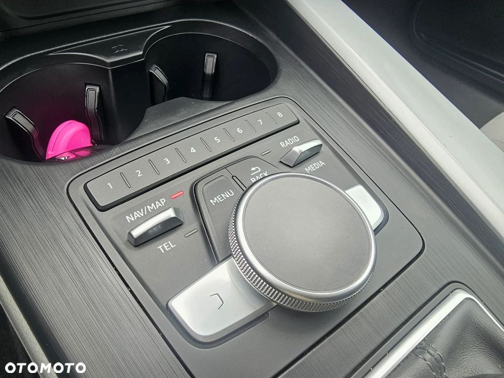 Audi A4 - 24