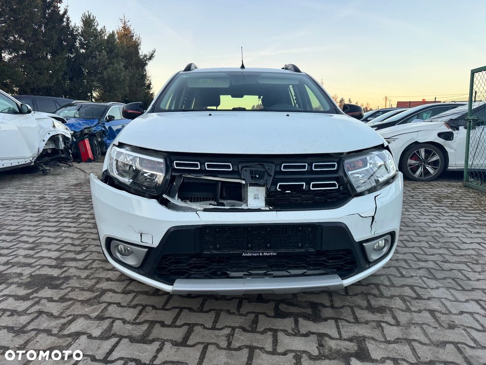 Dacia Logan TCe 90 (S&S) Stepway - 4