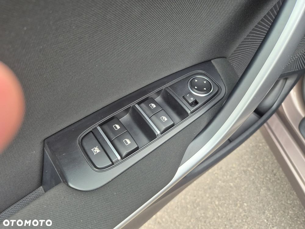 Kia Ceed 1.4 T-GDI M - 14