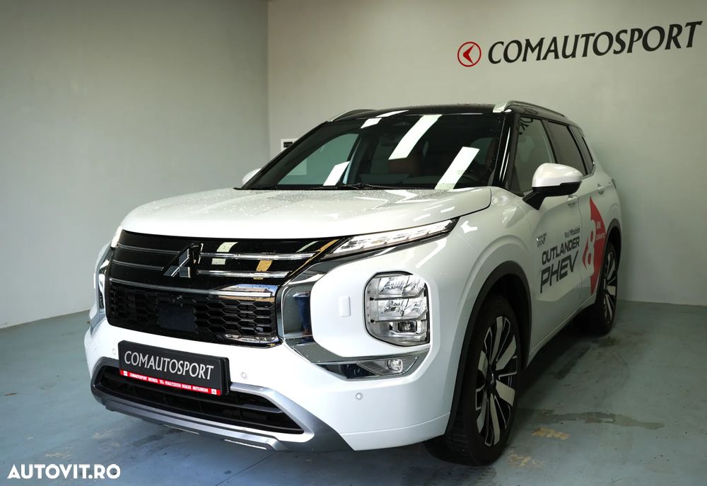 Mitsubishi Outlander - 3
