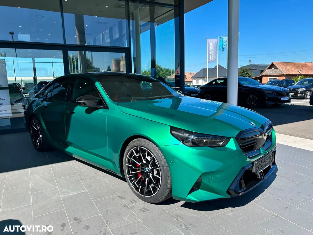 BMW M5 xDrive - 1