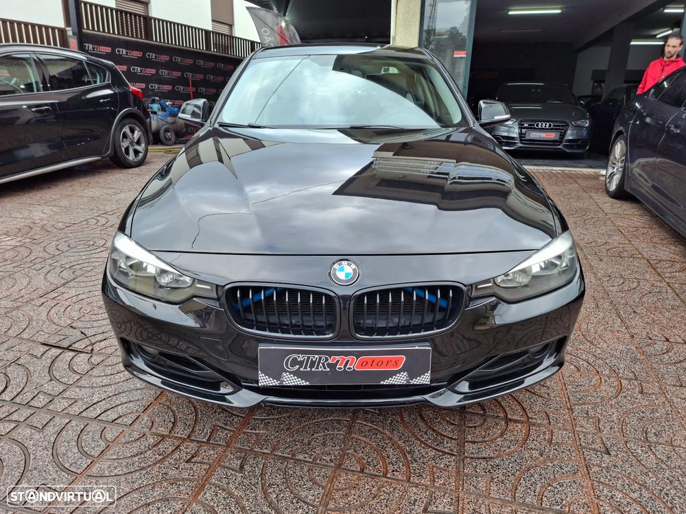BMW 320 d Aut. Blue Performance Sport Line - 3