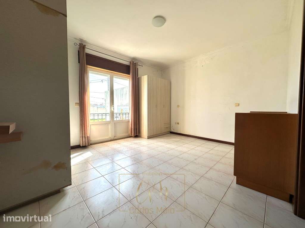 Moradia Bi Familiar / 2 Andares Moradia com logradouro - Grande imagem: 5/18