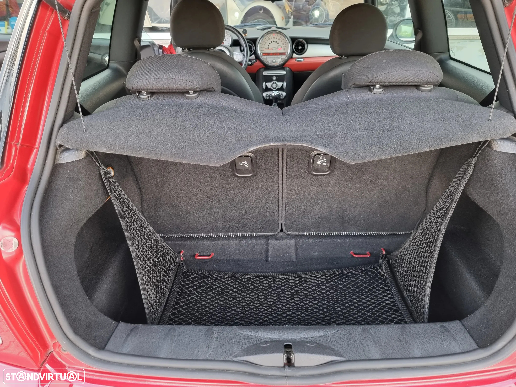 MINI 3 Portas Cooper D - 17