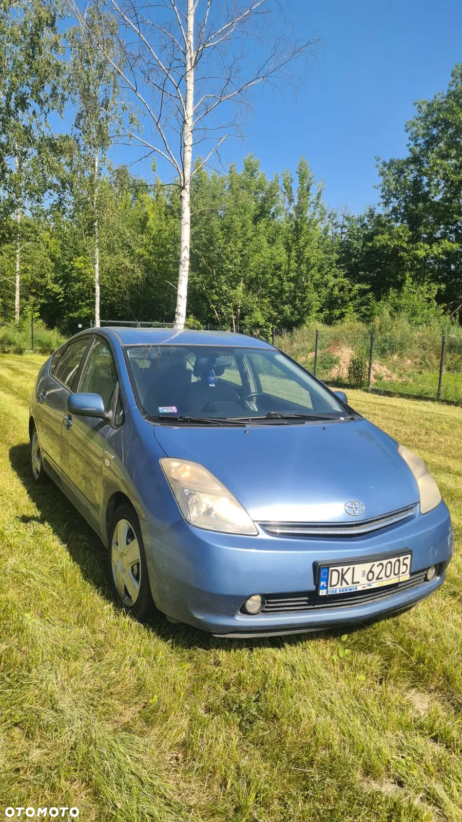 Toyota Prius (Hybrid) Sol - 2